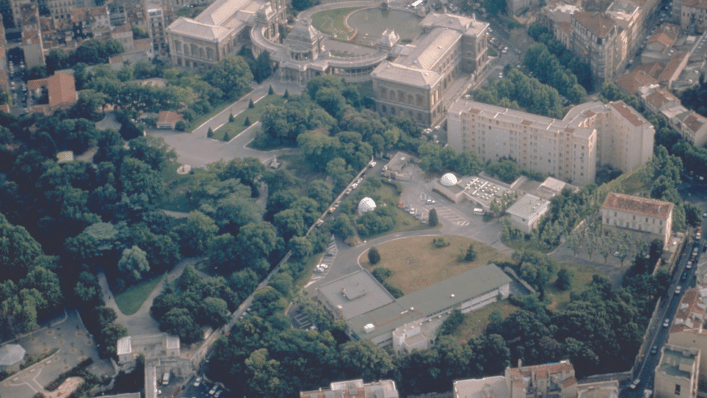 Photo aérienne de l'observatoire de Marseille et du parc Longchamp