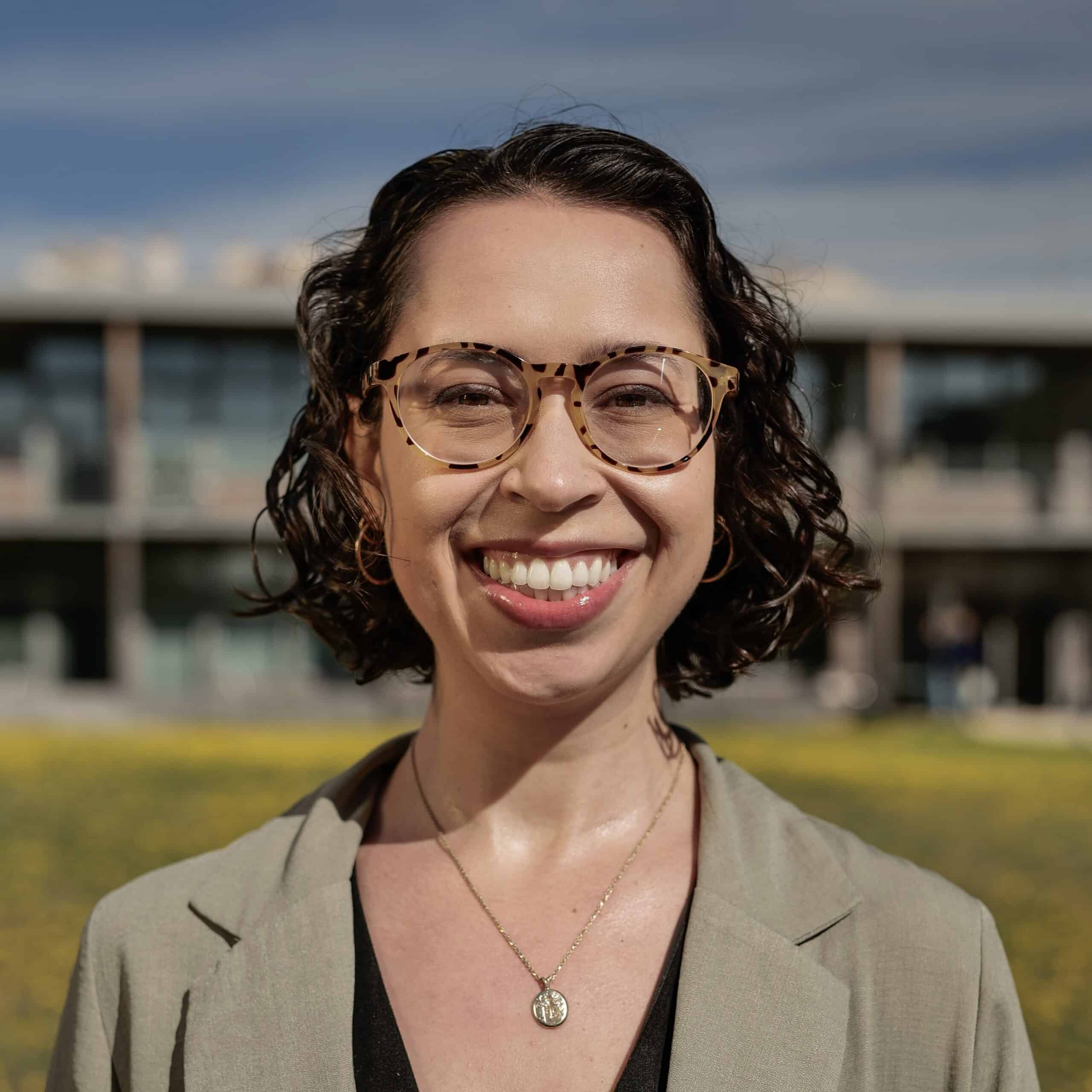 Photo portrait de Danielle Beaujon, titulaire de la Chaire Sciences Po Aix / Iméra – Albert Hirschman : Les passions identitaires entre Europe et Méditerranée.